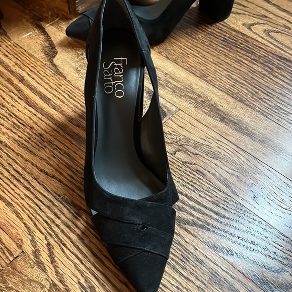 Franco Sarto Patina Cutout Pump - Picture 2 of 5